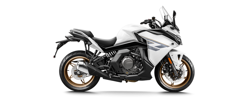 CF MOTO 650GT White – motorka k pronájmu Auto-Lion Most